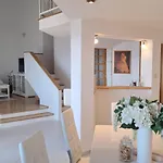 Anadora