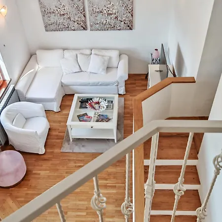 Anadora Apartment *