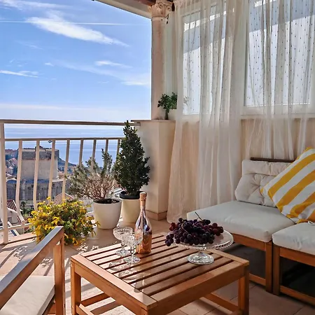 Anadora Apartment *
