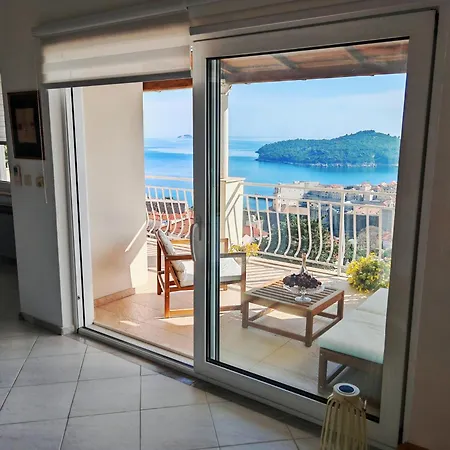 Anadora Apartment